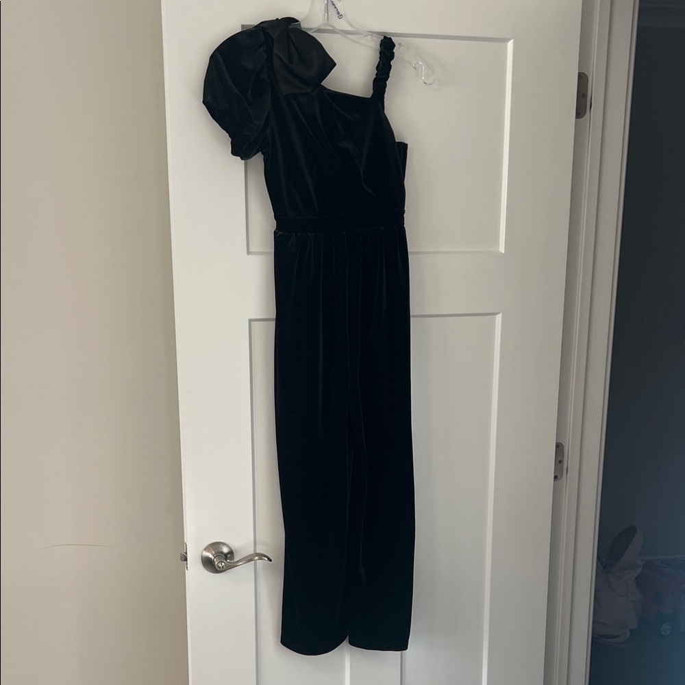 Habitual Black Velvet One-Shoulder Jumpsuit